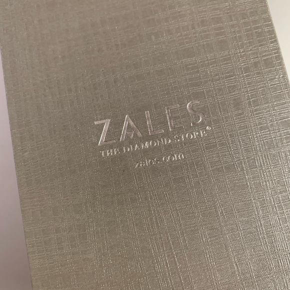 Zales Diamond Elephant Necklace - Picture 6 of 6